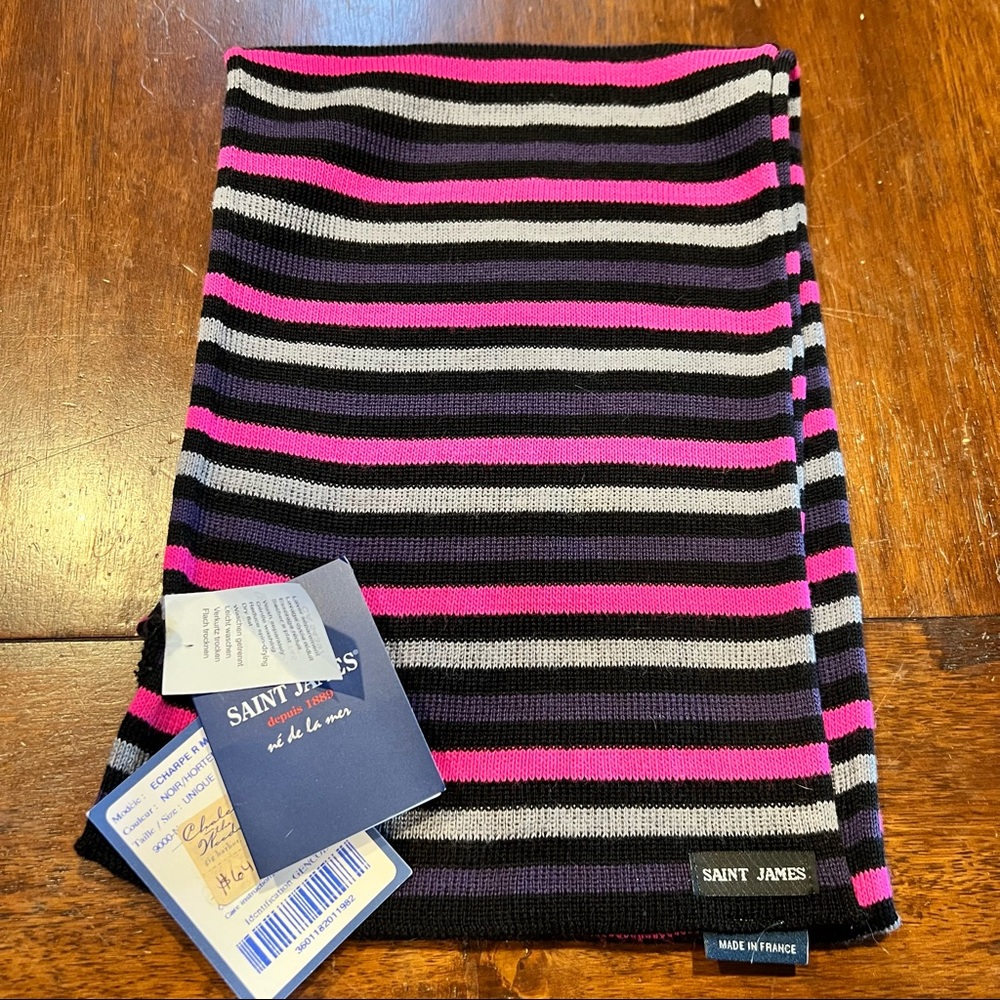 Brand new Saint James scarf